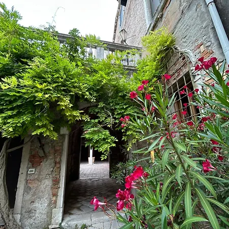 Bed & Breakfast Querini San Marco 3*