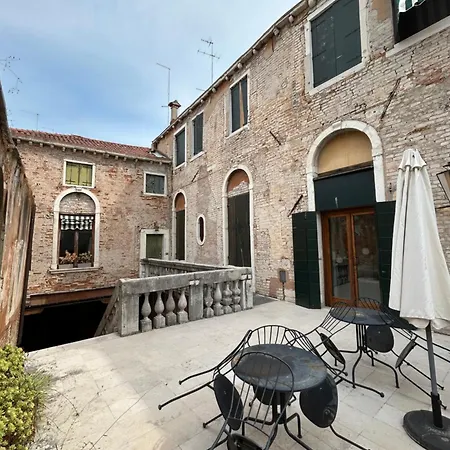 Bed and Breakfast Querini San Marco Βενετία