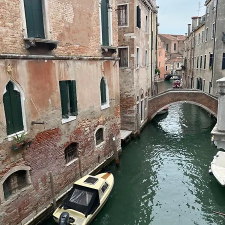 Querini San Marco Bed and Breakfast